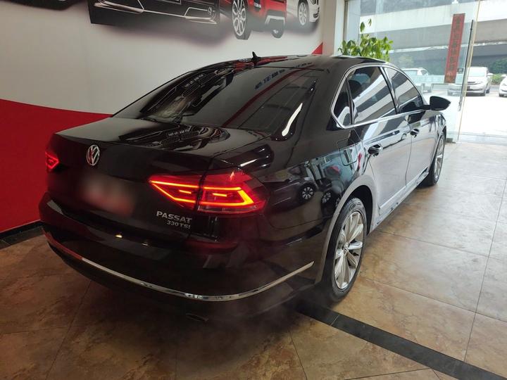 Passat 2017 330TSI DSG photo 4