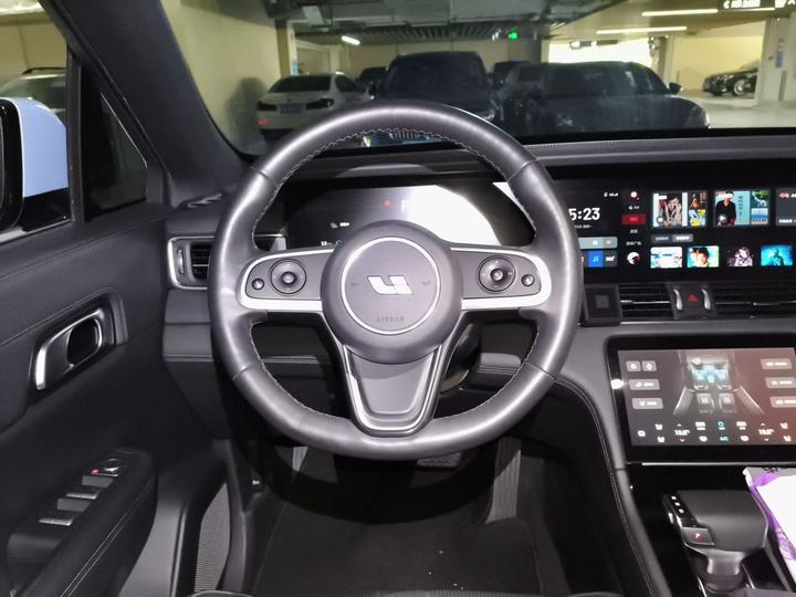 Li Auto ONE 2020 EREV 6-Seater photo 7