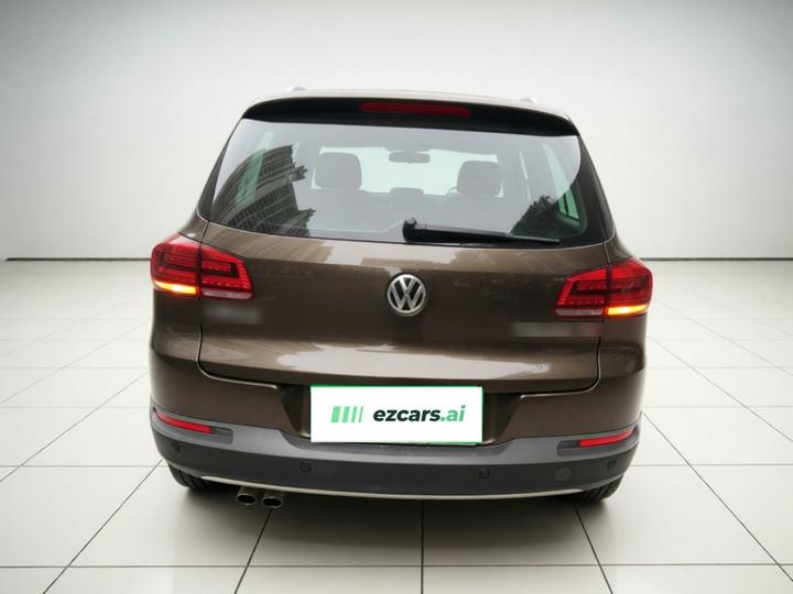 Tiguan 2015 1.8TSI AT RWD Luxury photo 5
