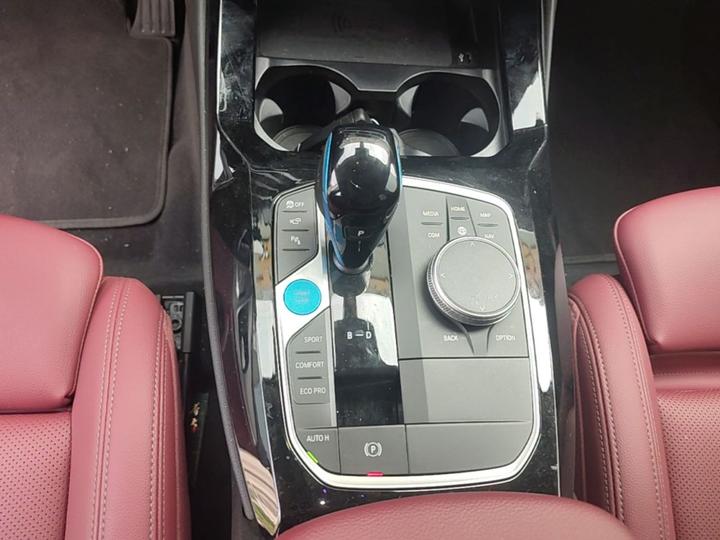 iX3 2022 Facelift photo 8