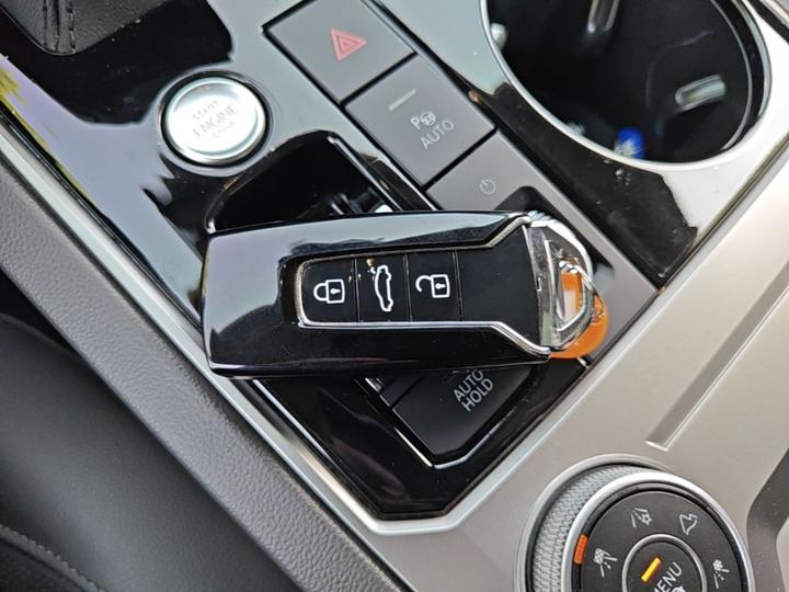 Touareg 2021 3.0TSI Classic Sport Package photo 8