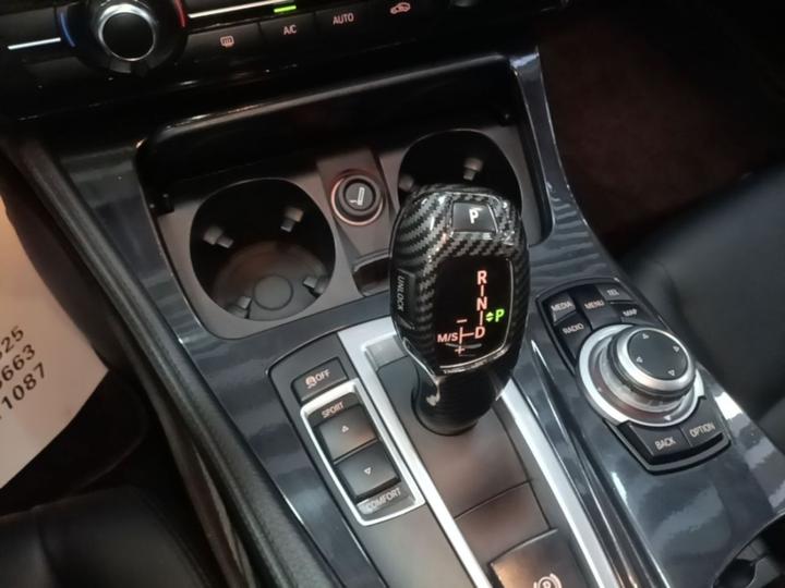 5 Series 2014 520Li photo 5