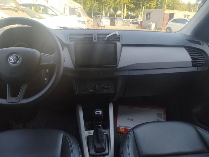Fabia 2017 1.4L AT photo 8