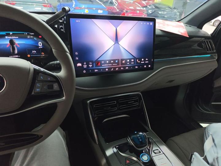 Tang EV 2024 DM-i Honor 112KM Noble photo 8