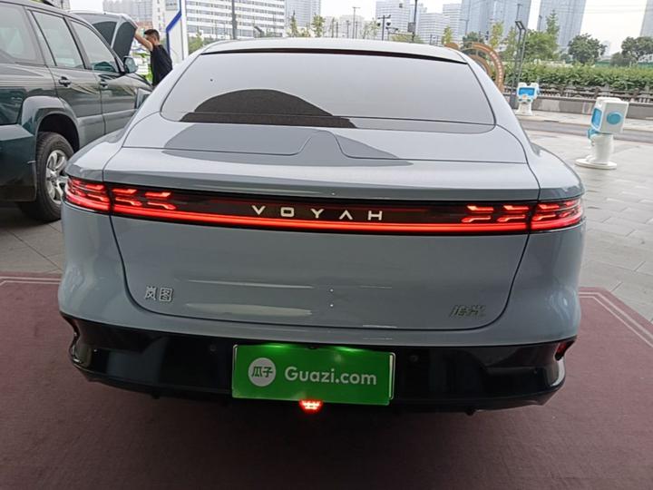 Voyah Passion 2023 AWD Standard photo 3