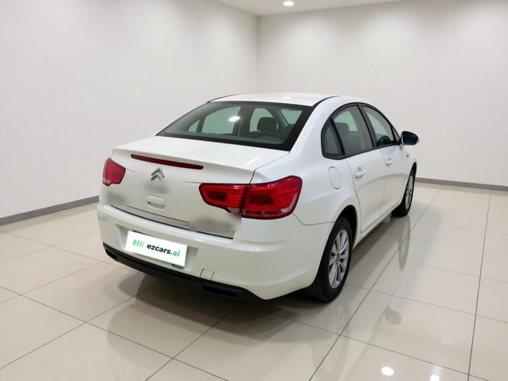 2013 Sedan 1.6L MT photo 6