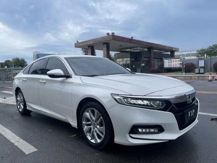 Accord 2018 260TURBO Elite China VI photo 3