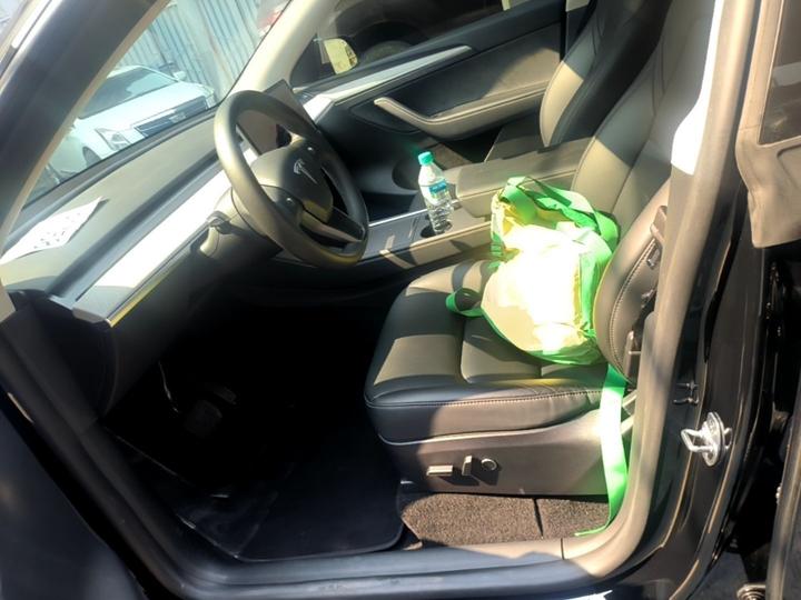 Model Y 2023 Long Range AWD photo 6