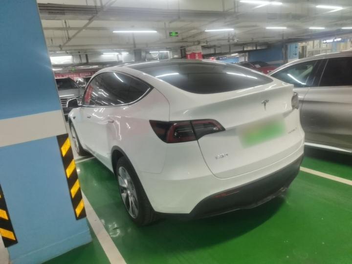 Model Y 2022 Facelift Long Range AWD photo 4