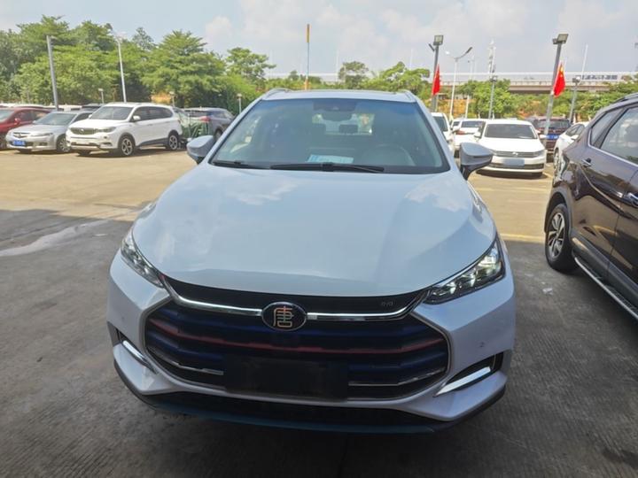 Tang 2019 2.0T AT Connected Noble 5-Seater China VI photo 2
