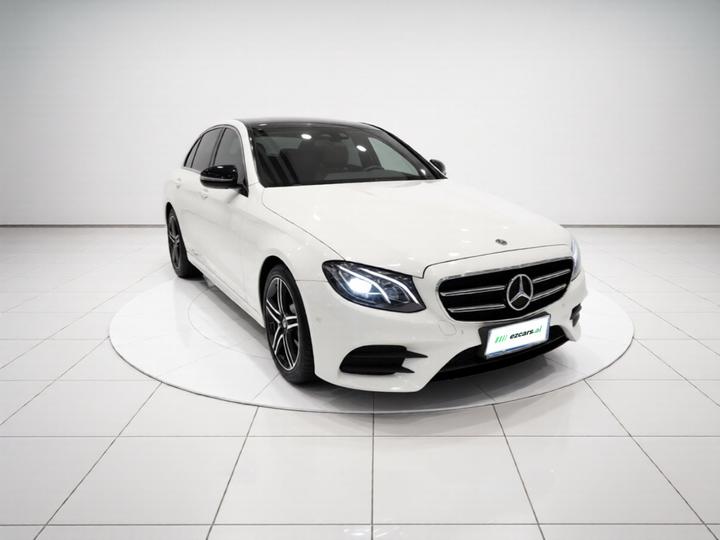 E-Class Imported 2019 E 200 Sport photo 3