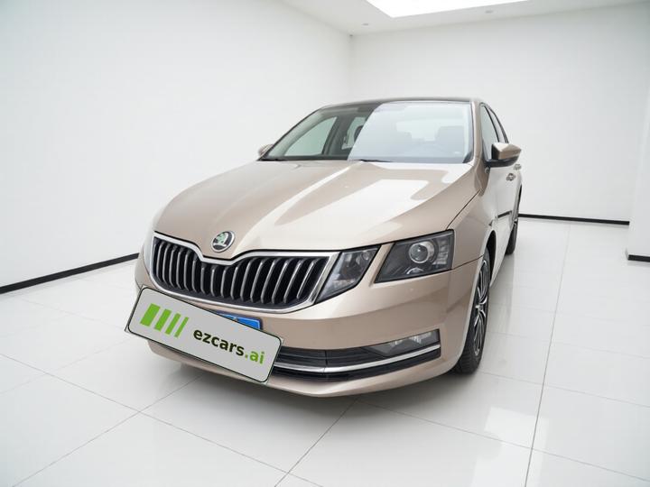 Octavia 2018 TSI230 DSG Luxury