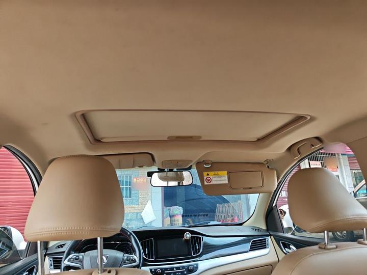 730 2016 1.5L MT Luxury 7-Seater photo 8