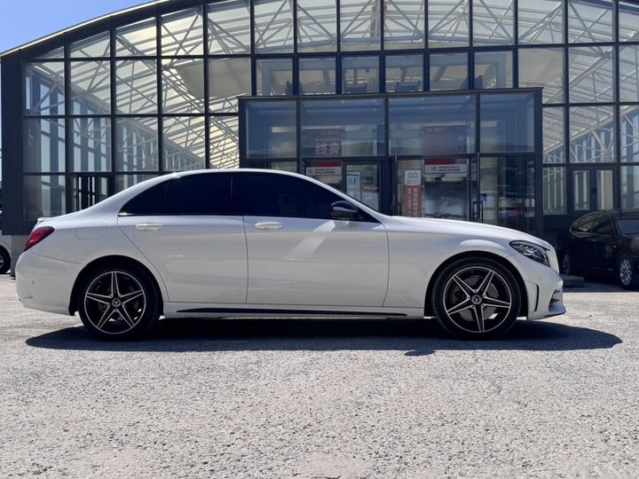 C-Class 2020 Facelift C 260 Sport photo 4