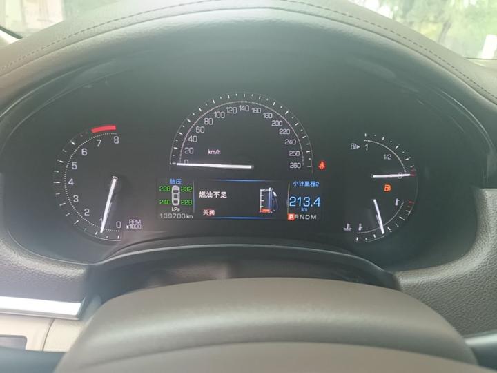 XTS 2017 28T Elite photo 7
