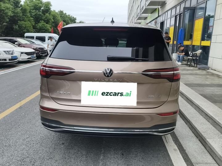 Viloran 2020 380TSI Premium photo 3