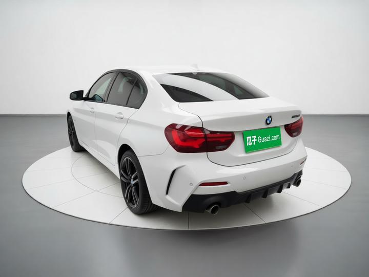 1 Series 2023 125i M Sport photo 4