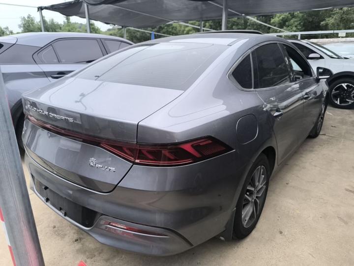 Qin PLUS 2021 EV 500KM Luxury photo 4