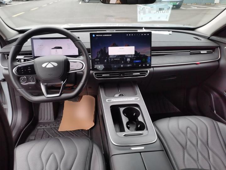 Fulwin A8L 2025 1.5TGDI 145km Luxury photo 5