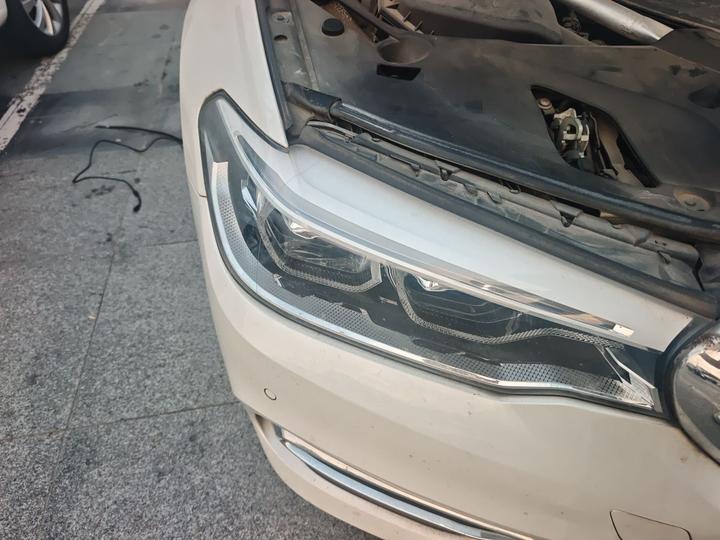 5 Series EV 2020 Upgraded 530Le Luxury photo 7