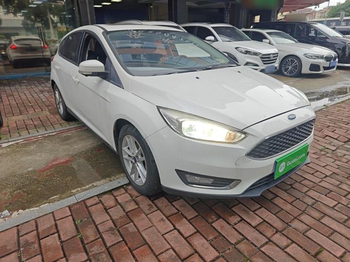 Focus 2017 Hatchback 1.6L AT Fashion photo 3