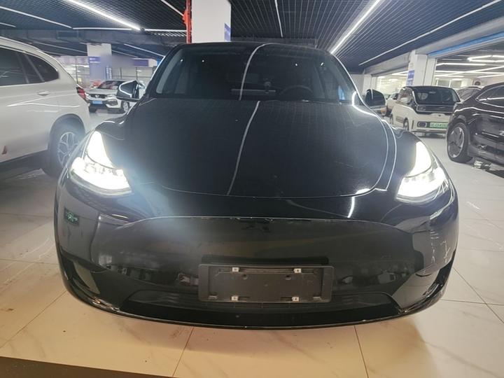Model Y 2022 RWD photo 2