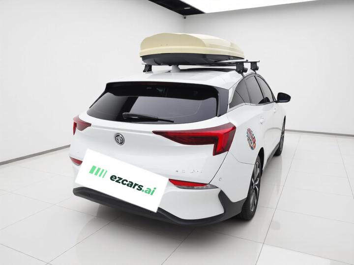 6 2022 PHEV Smart photo 4