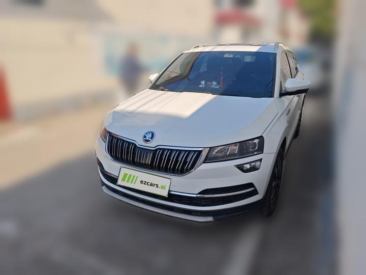 Karoq 2020 TSI280 Luxury China VI