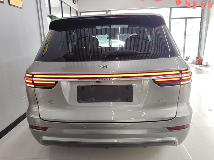 Li Auto ONE 2020 EREV 6-Seater photo 3