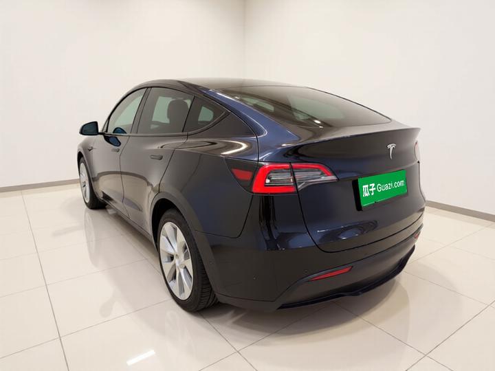 Model Y 2022 Facelift RWD photo 4