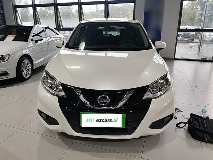 Tiida 2016 1.6L CVT photo 2
