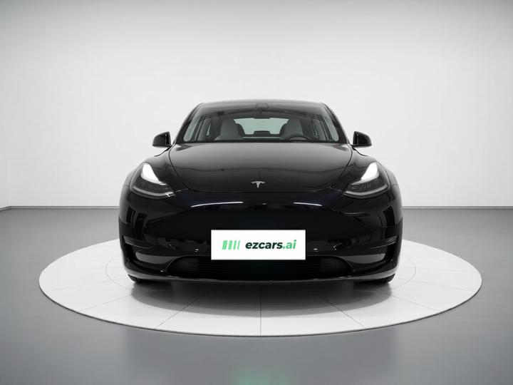 Model Y 2022 RWD photo 2