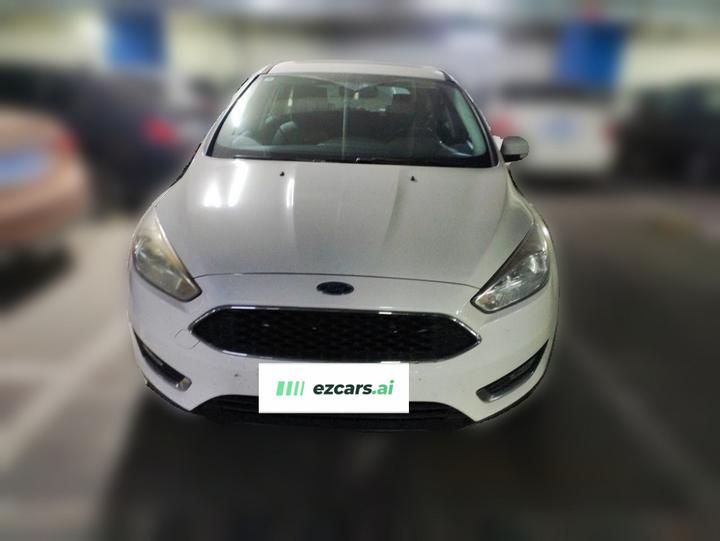 Focus 2017 Hatchback 1.6L MT Fashion photo 2