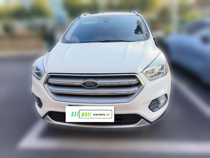 Kuga 2018 EcoBoost 180 RWD photo 2