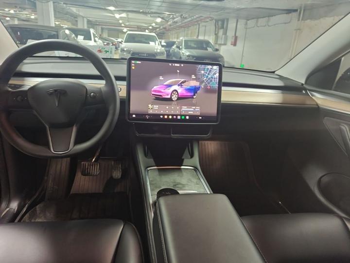 Model Y 2022 Facelift RWD photo 6