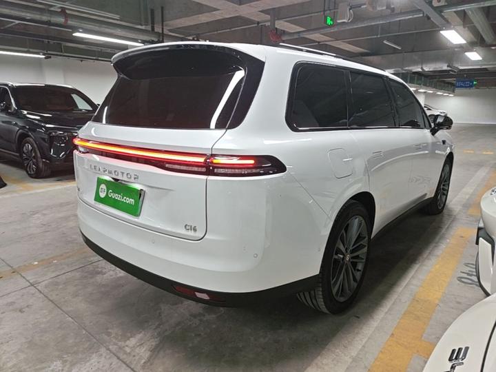 Leapmotor C16 2024 EREV 200 Exclusive photo 4