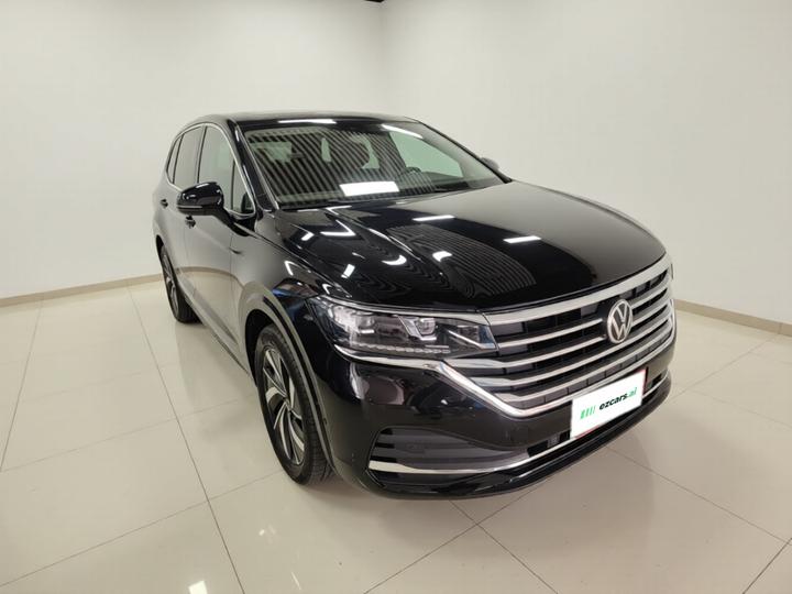 Viloran 2023 Facelift 330TSI Luxury photo 3