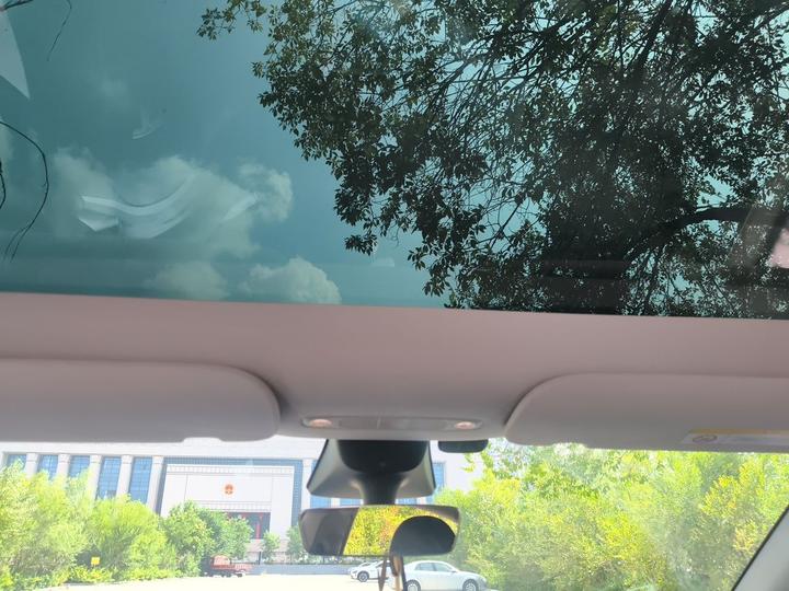 Model Y 2022 RWD photo 8