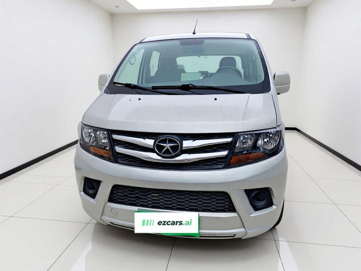 Refine M3 2018 1.6L Luxury photo 2