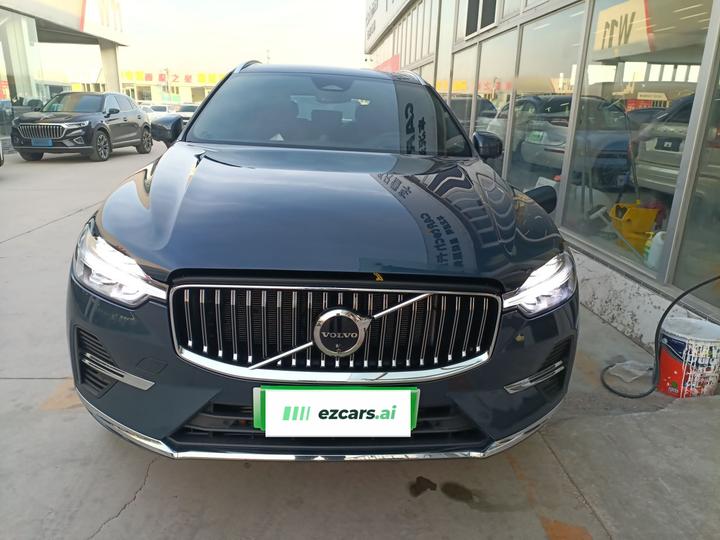 XC60 EV 2025 Hybrid Long Range AWD Luxury photo 2