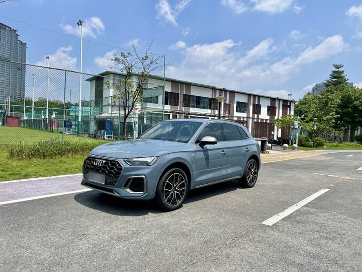 Q5L 2022 40T RS