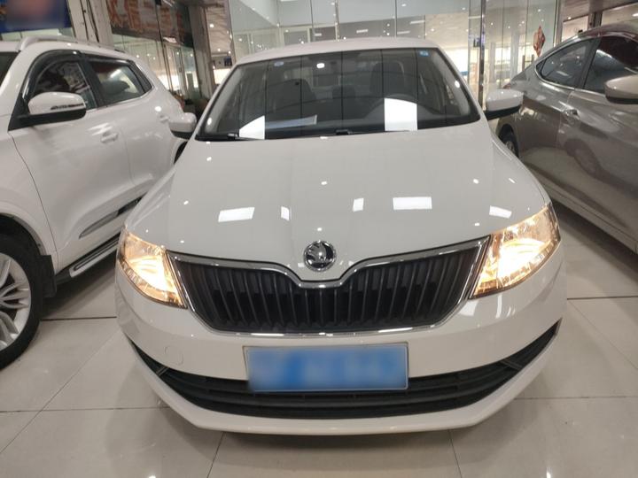 Rapid 2019 1.5L AT Standard photo 2