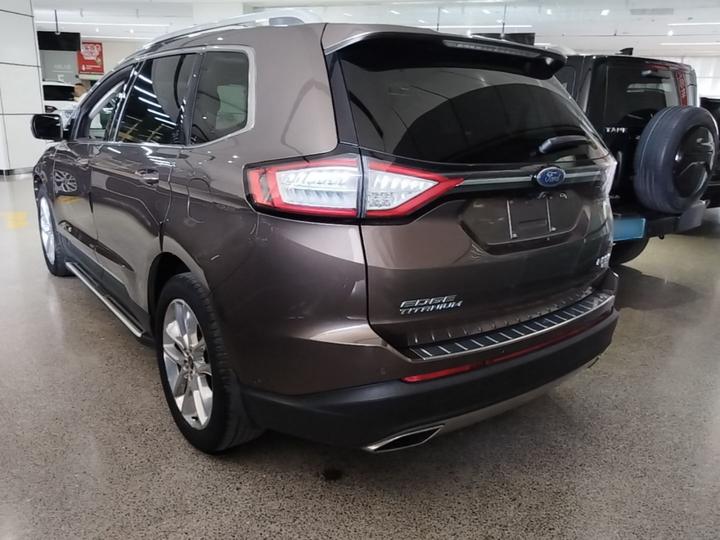 Edge 2016 EcoBoost 245 AWD 7-Seater photo 4