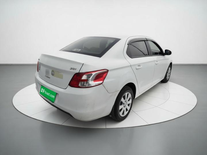 301 2016 1.6L MT Comfort photo 4