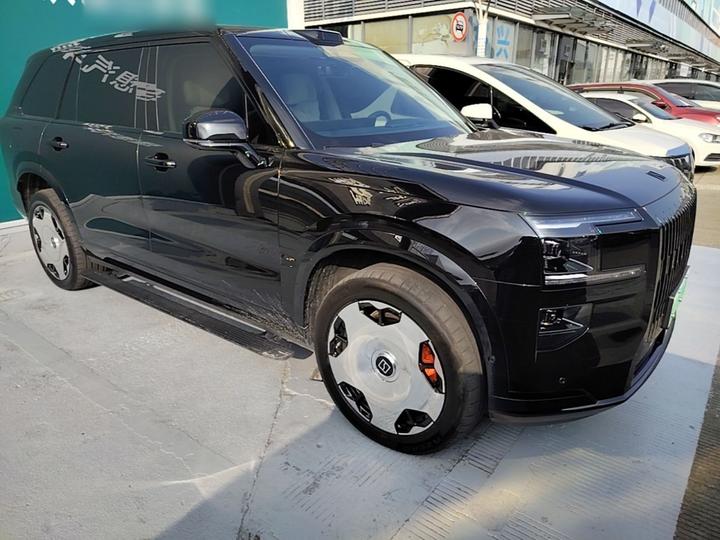 9X 2025 Ultra 70kWh 6-Seater photo 3