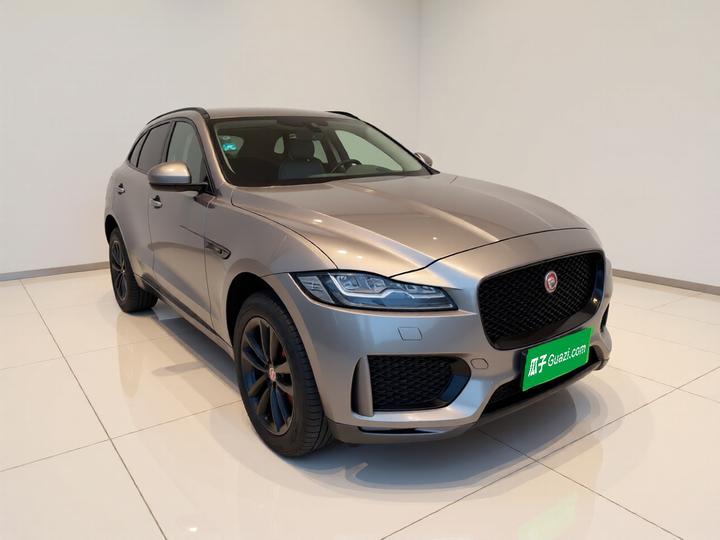F-PACE 2020 2.0T photo 3