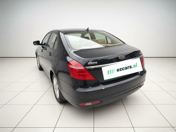 Emgrand 2017 Sedan 1.5L MT Luxury photo 4