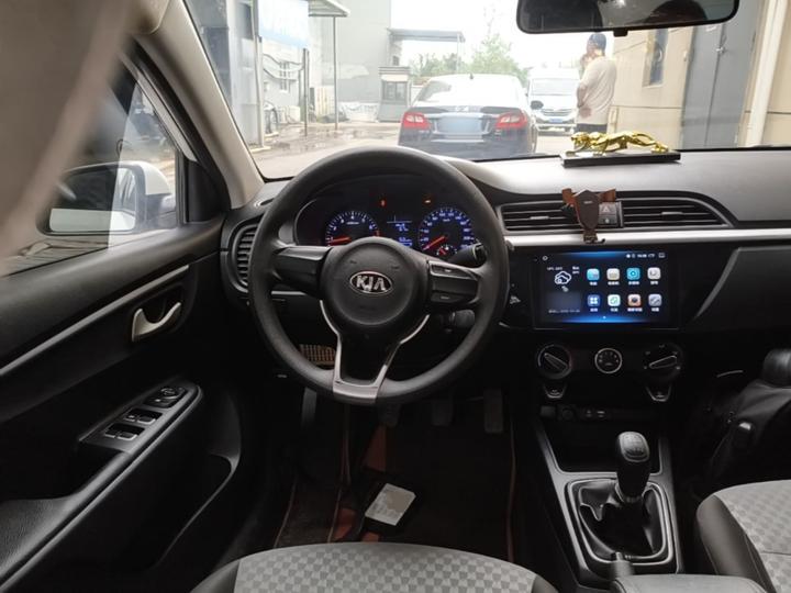 K2 2017 Sedan 1.4L MT GLS photo 6