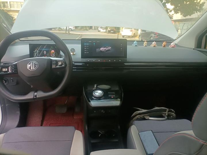 MG4 EV 2022 425km Luxury photo 8