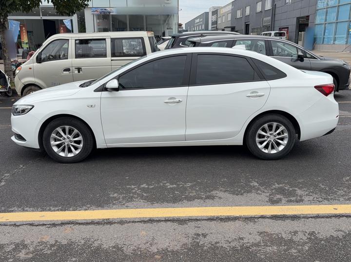 Excelle 2019 15T DCT Progressive China VI photo 7